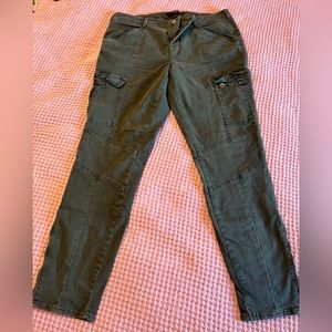 J BRAND CARGO PANTS - Size 32